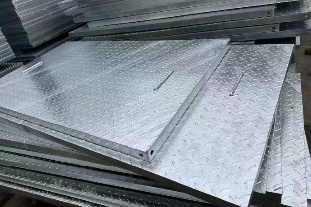 平凉镀锌集水井盖板展示